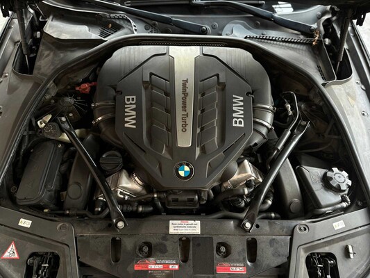 BMW 550i 4.4 V8 High Executive M-Sport F11 408pk 2011 5-serie Touring, HP-259-J