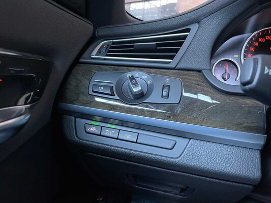 BMW ActiveHybrid7 M-Sport 3.0 L6 354pk 2014 7-serie