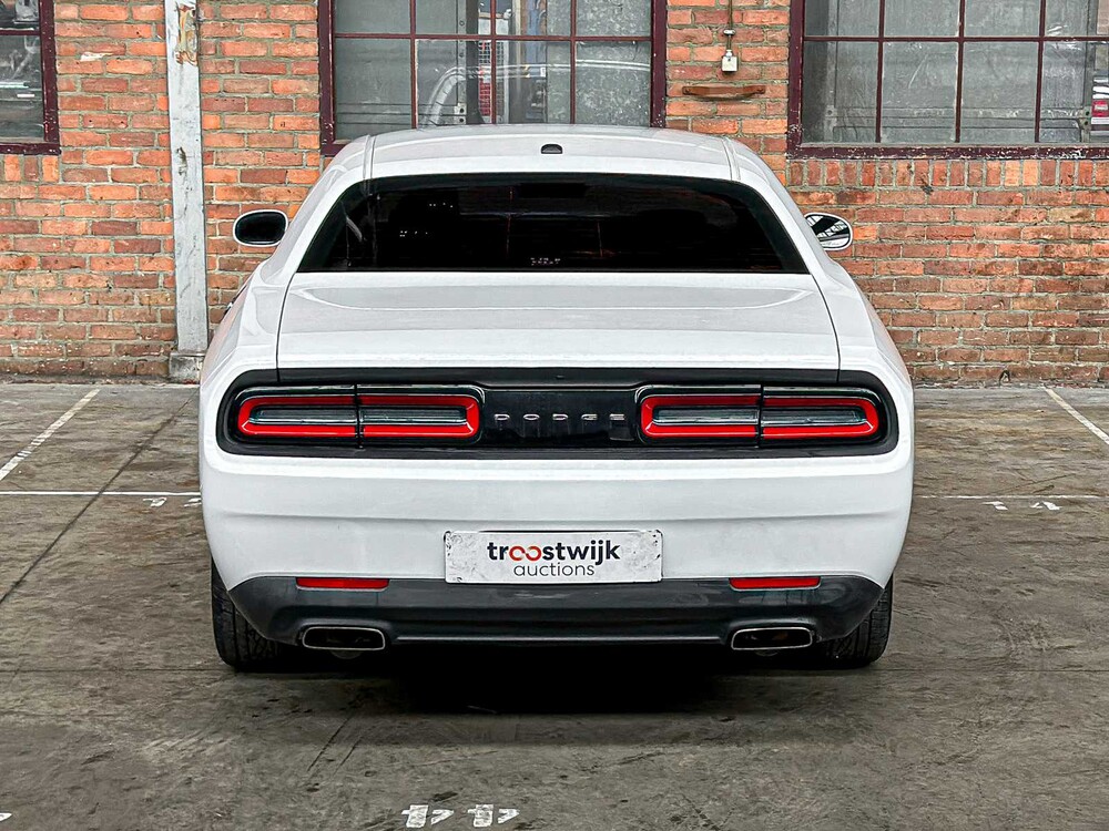 Dodge Challenger 3.6 V6 305pk 2016