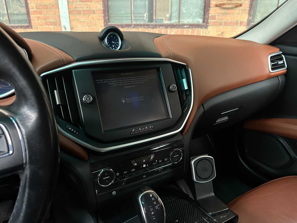 Maserati Ghibli 3.0 V6 S Q4 411pk 2015, SN-156-F