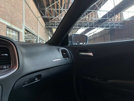 Dodge Charger SXT 3.6 V6 296pk 2020