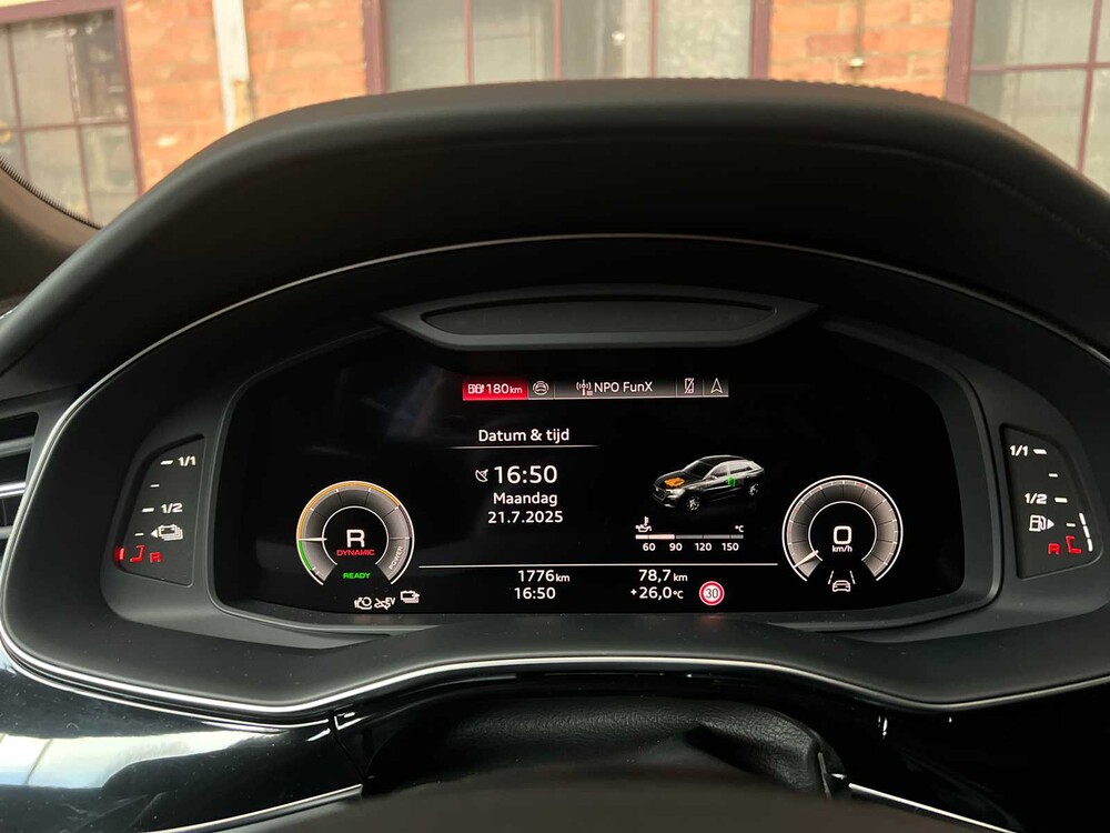 Audi Q8 60 TFSIe Quattro S-Line 490pk 2025 Plug-In Hybrid Fabrieksgarantie