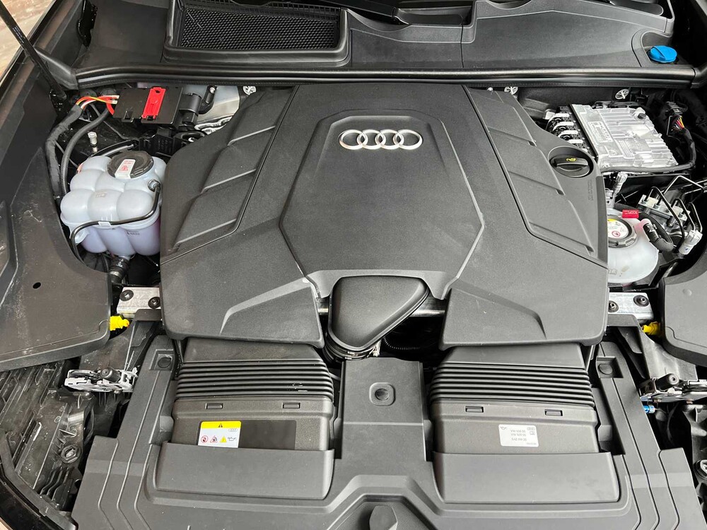 Audi Q8 60 TFSIe Quattro S-Line 490pk 2025 Plug-In Hybrid Fabrieksgarantie