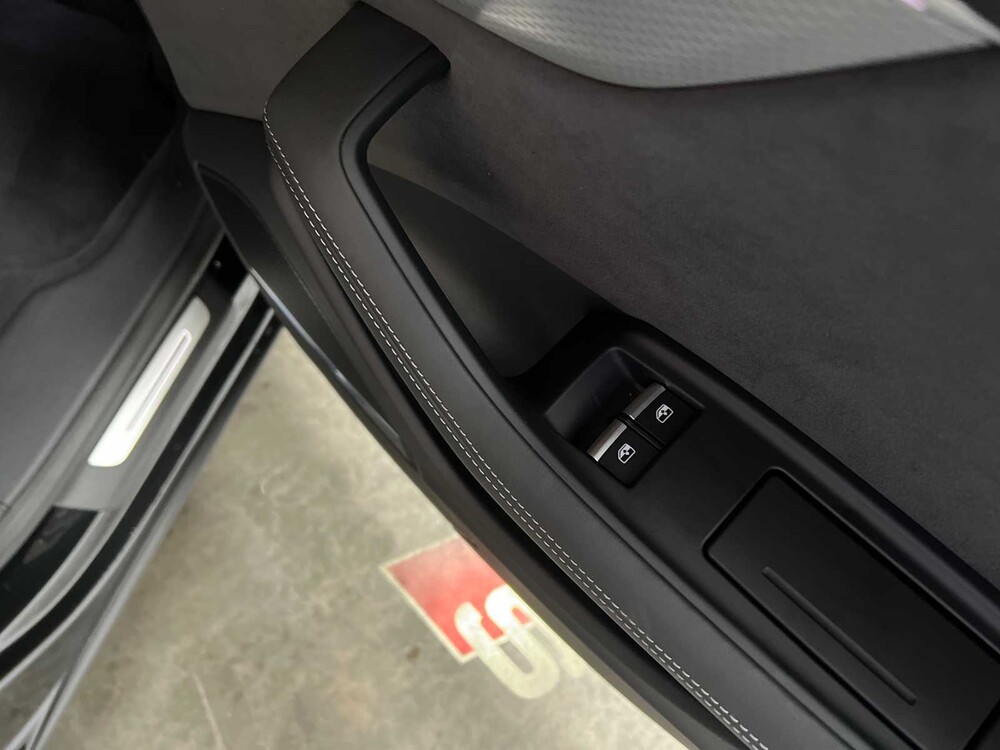 Audi Q8 60 TFSIe Quattro S-Line 490pk 2025 Plug-In Hybrid Fabrieksgarantie