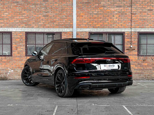Audi Q8 60 TFSIe Quattro S-Line 490hp 2025 Plug-In Hybrid Factory Warranty
