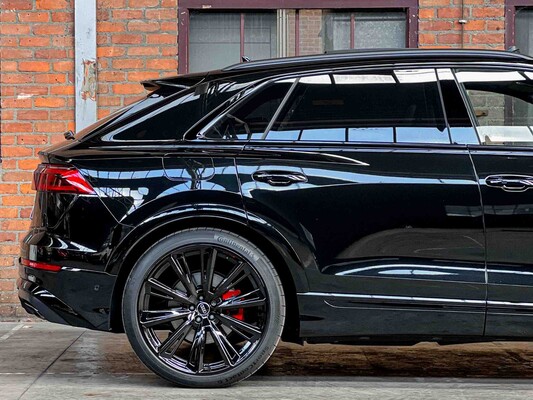 Audi Q8 60 TFSIe Quattro S-Line 490hp 2025 Plug-In Hybrid Factory Warranty