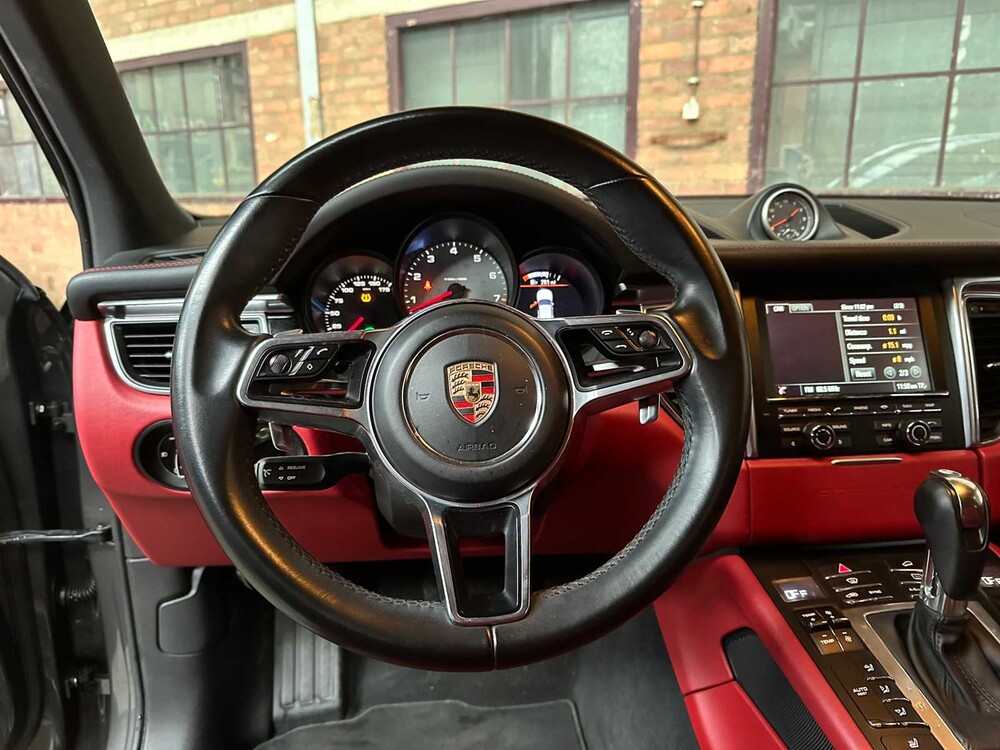 Porsche Macan S 3.0 V6 340pk 2014