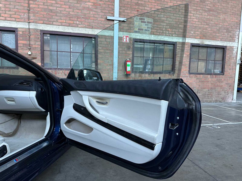 BMW 650i Cabriolet 4.4 V8 F12 M-Sport 445pk 2013 6-serie