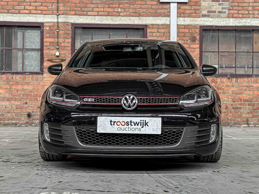 Volkswagen Golf GTI VI 2.0 DSG 211pk 2010 (NEW ENGINE 71.547) Golf 6, J-699-TZ