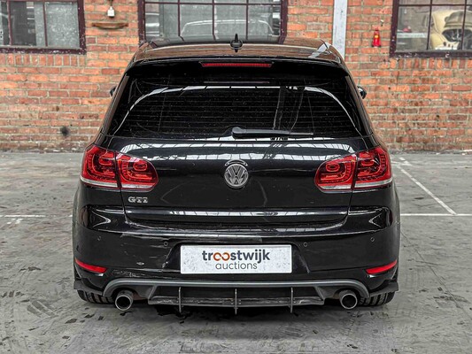 Volkswagen Golf GTI VI 2.0 DSG 211pk 2010 (NEW ENGINE 71.547) Golf 6, J-699-TZ