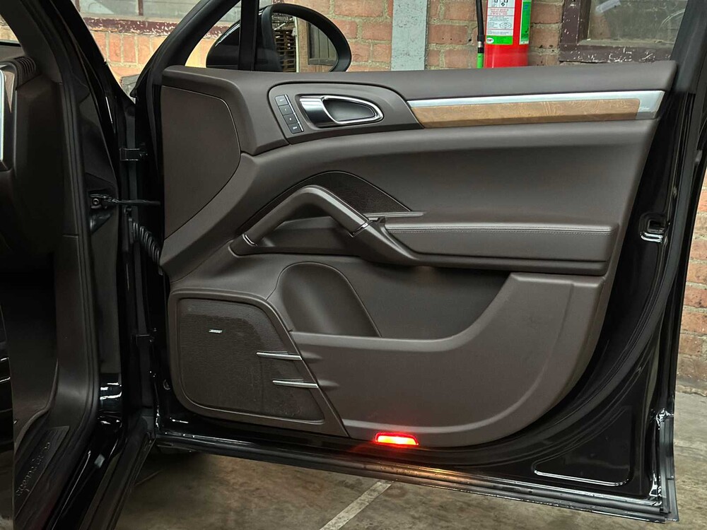 Porsche Cayenne Turbo 4.8 V8 500pk 2011, TB-959-G