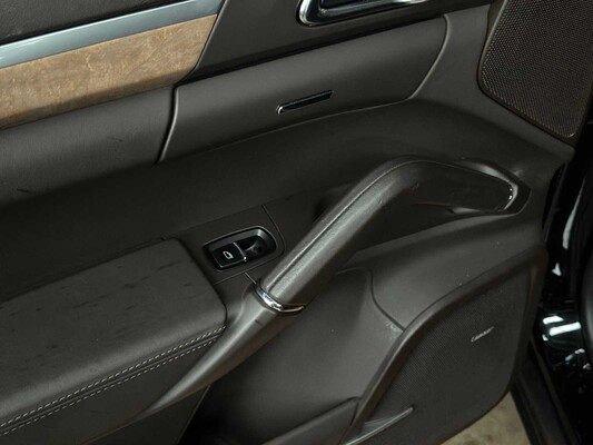 Porsche Cayenne Turbo 4.8 V8 500pk 2011, TB-959-G