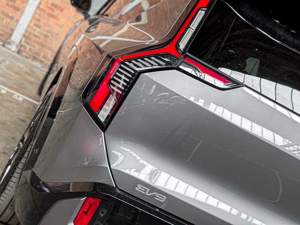 Kia EV9 Launch Edition GT-Line AWD 6p. 99.8 kWh 385pk 2023 (Origineel-NL), X-319-GH