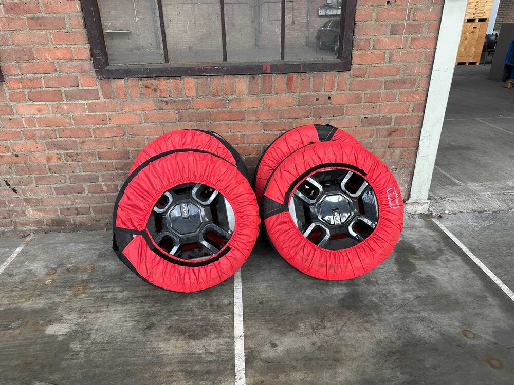 Kia EV9 Launch Edition GT-Line AWD 6p. 99.8 kWh 385pk 2023 (Origineel-NL), X-319-GH