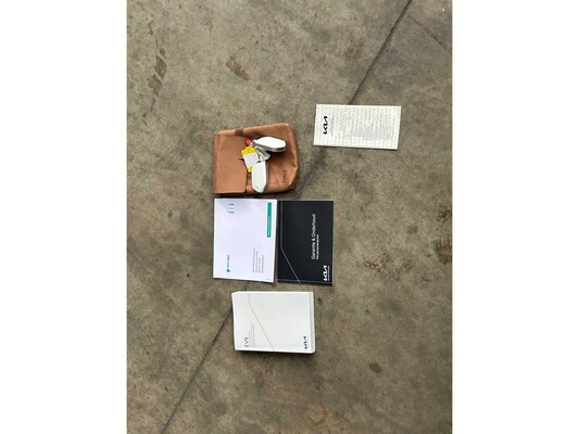 Kia EV9 Launch Edition GT-Line AWD 6p. 99.8 kWh 385pk 2023 (Origineel-NL), X-319-GH