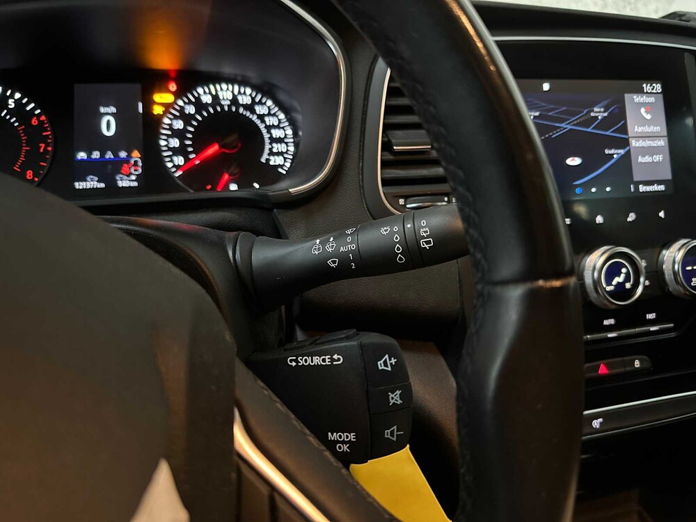 Renault Mégane Estate 1.0 TCe Zen 114pk 2022, R-036-XN