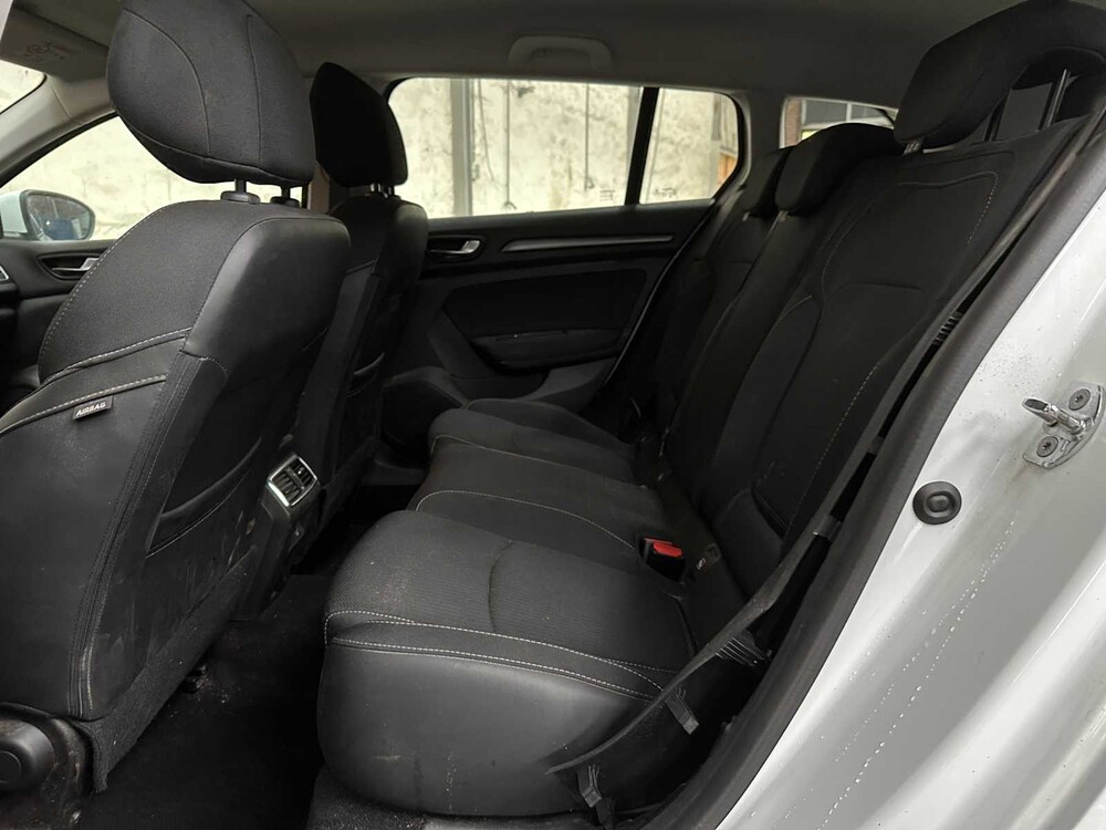 Renault Mégane Estate 1.0 TCe Zen 114pk 2022, R-036-XN