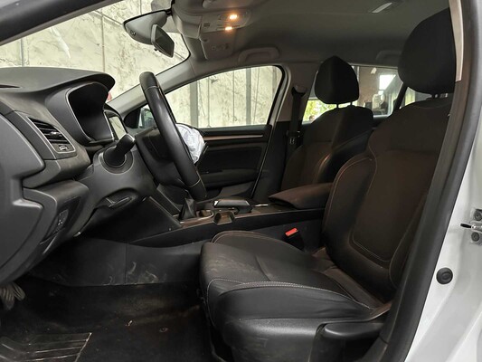 Renault Mégane Estate 1.0 TCe Zen 114pk 2022, R-036-XN