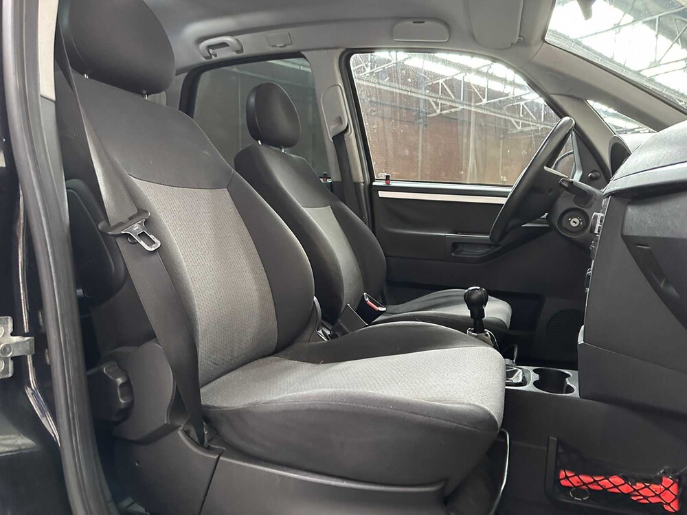 Opel Meriva 1.4-16V Enjoy 90pk 2004, 97-PT-GK