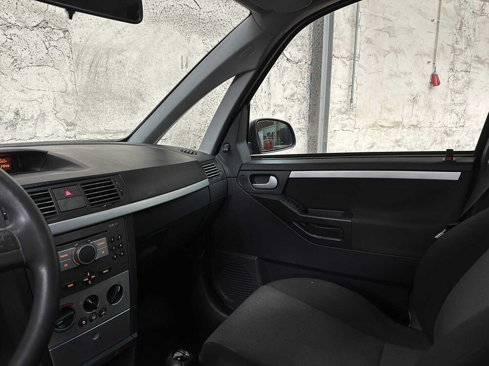 Opel Meriva 1.4-16V Enjoy 90pk 2004, 97-PT-GK