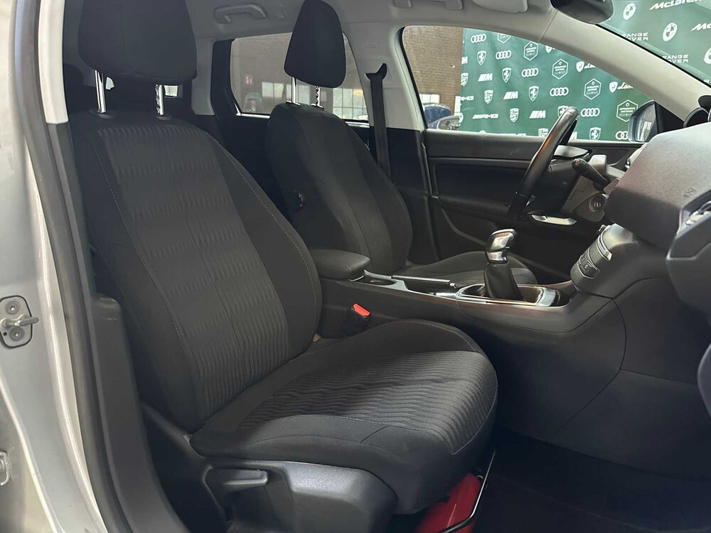 Peugeot 308 1.2 PureTech Allure 110pk 2015, ZT-579-K