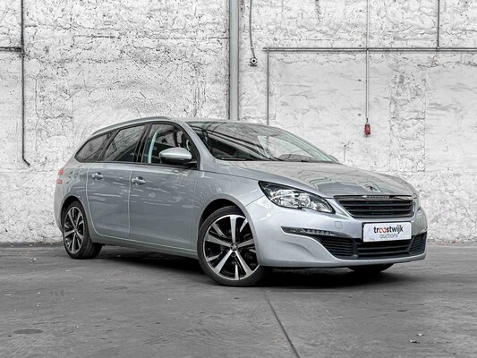 Peugeot 308 1.2 PureTech Allure 110pk 2015, ZT-579-K