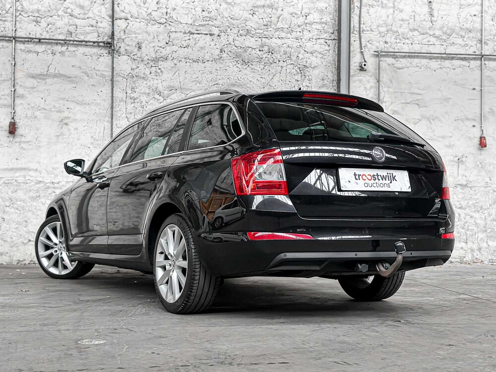 Skoda Octavia Combi 1.2 TSI Grt Eleg Bns 110pk 2014, 7-TXJ-83