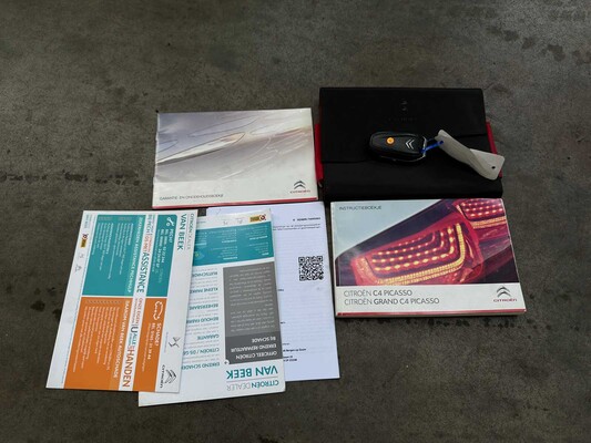 Citroen C4 Picasso 1.6 VTi Business 120pk 2013, 1-KXT-98