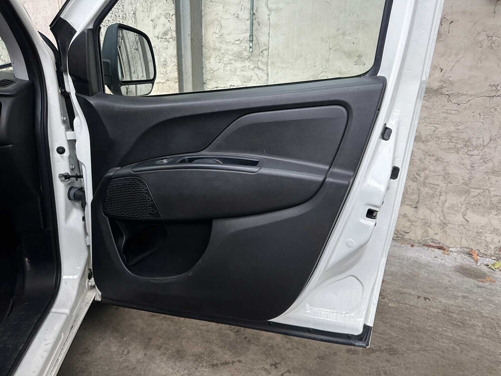 Fiat Doblò Cargo 1.3 MJ L1H1 SX 95pk 2017, V-004-FF