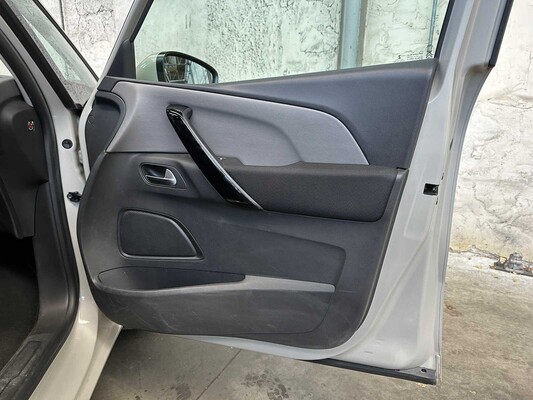 Citroen C4 spacetourer 1.2 puretech s&s feel 5d 131pk 2018 (7-Persoons)
