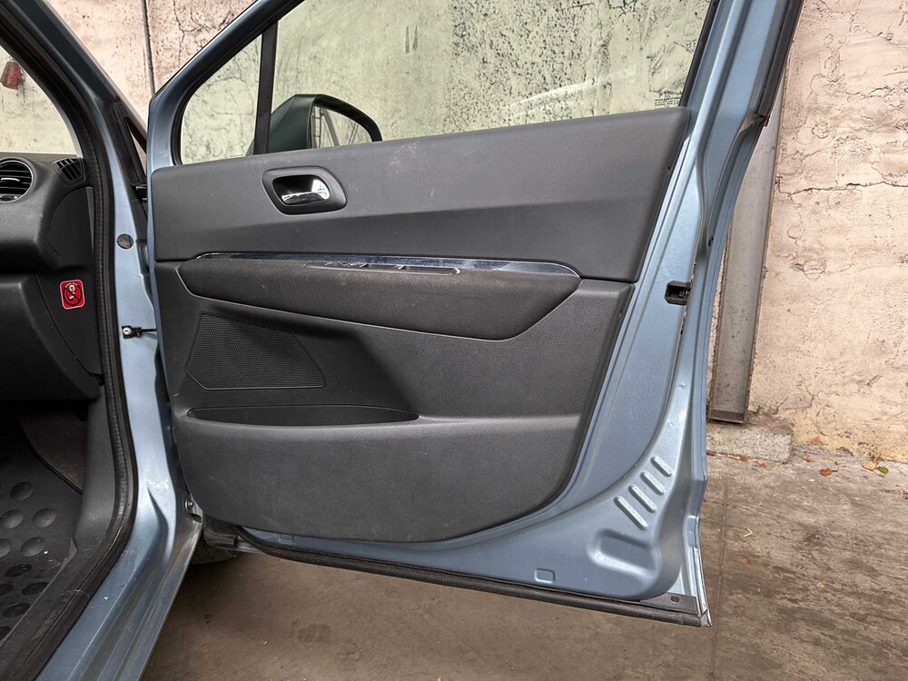 Peugeot 5008 1.6 THP ST 5p. 156pk 2010, 84-NNH-8