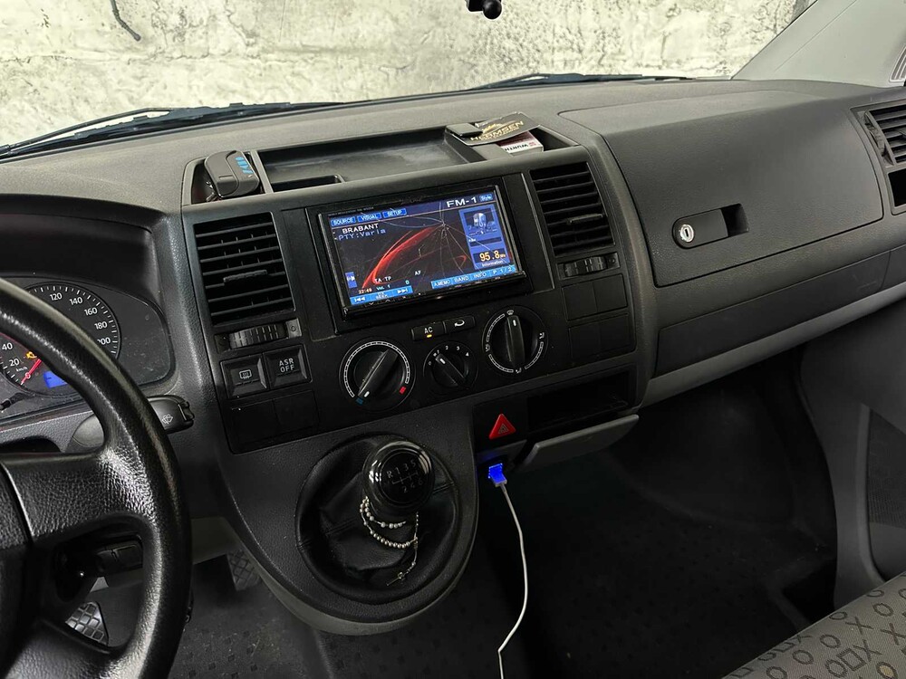 Volkswagen Transporter 2.5 TDI 340 131pk 2008, 2-VBN-50