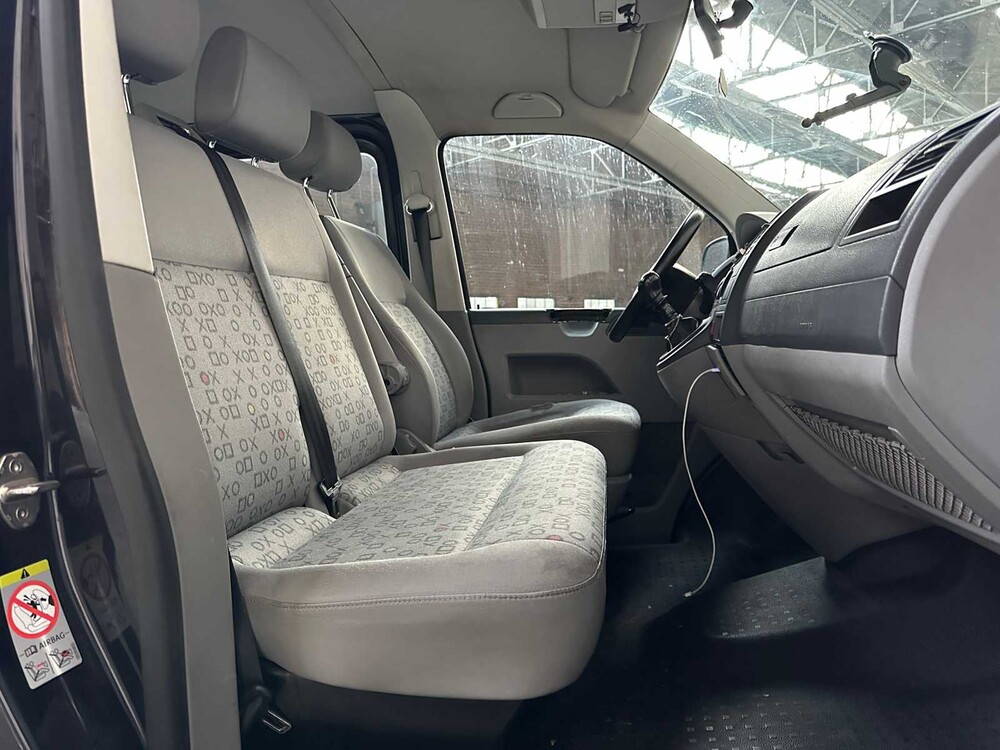 Volkswagen Transporter 2.5 TDI 340 131pk 2008, 2-VBN-50