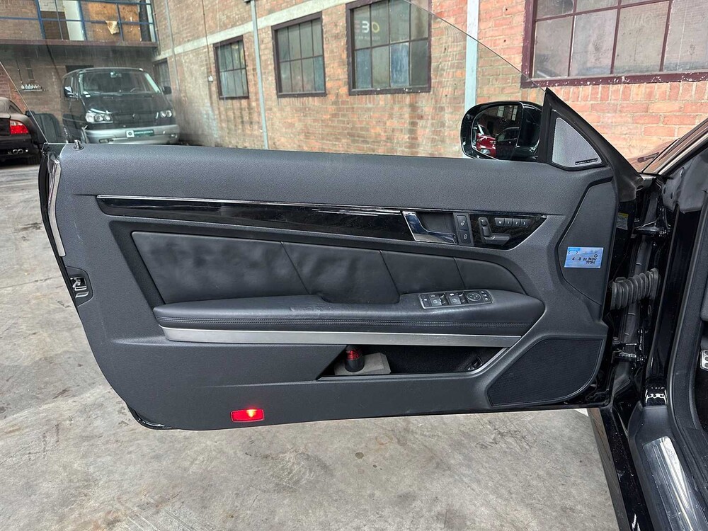 Mercedes-Benz E500 AMG coupé 5.5 V8 388hp 2009 E-class Youngtimer