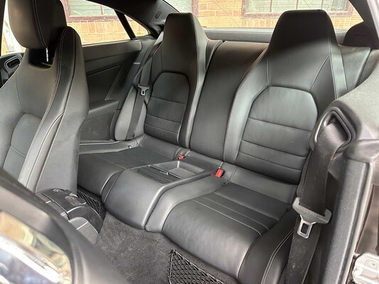 Mercedes-Benz E500 AMG coupé 5.5 V8 388hp 2009 E-class Youngtimer