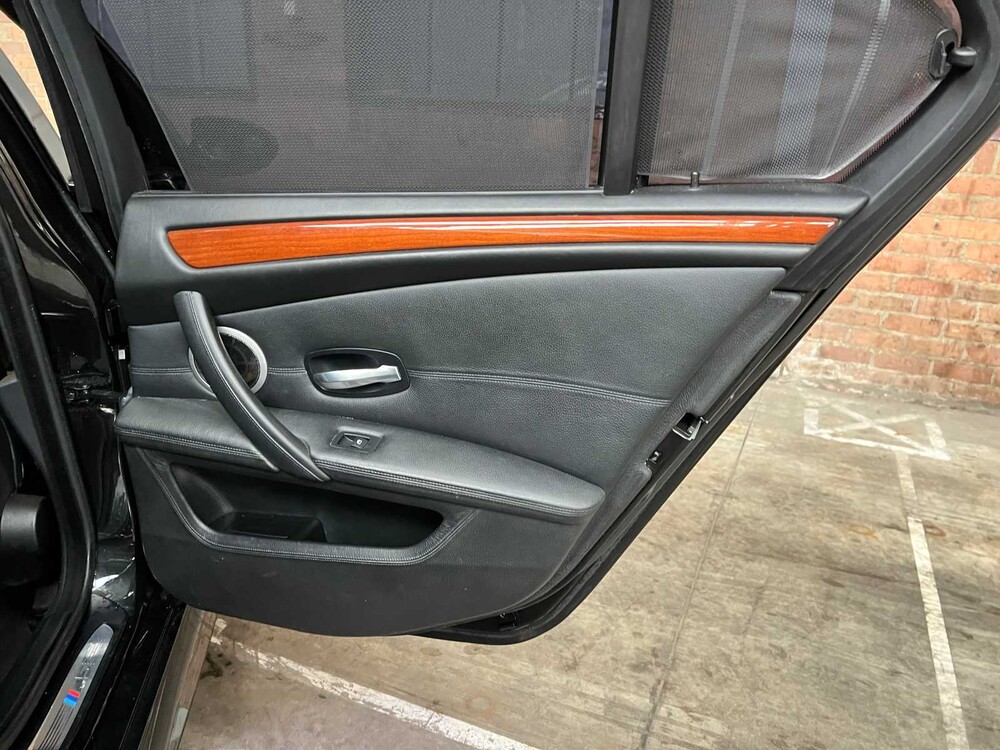 BMW M5 5.0 V10 E60 507hp 2008 5-Series YOUNGTIMER
