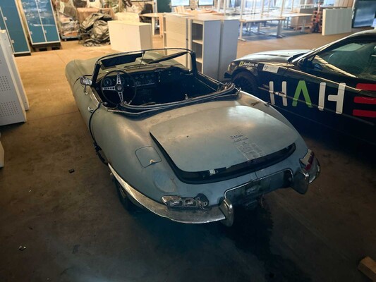 Jaguar E-Type XKE Cabriolet 4.2 6-cilinder in lijn Serie 1½ 1968 Roadster