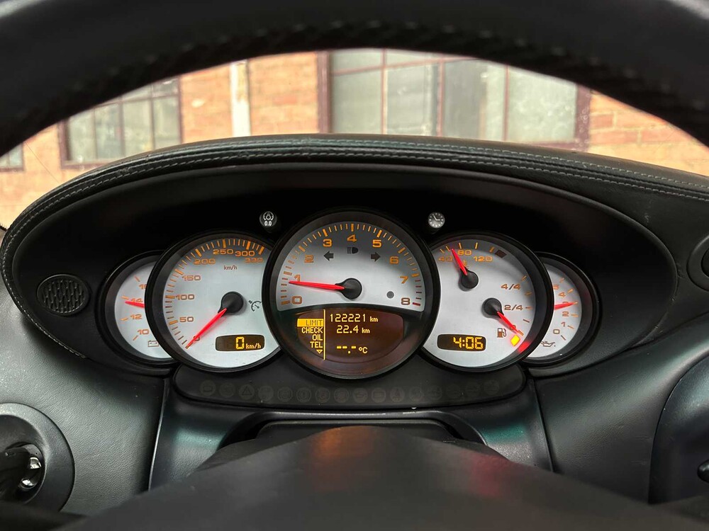 Porsche 911 Carrera 4S 996 (Manual) 320hp 2004 Youngtimer