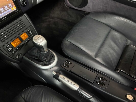 Porsche 911 Carrera 4S 996 (Handgeschakeld) 320pk 2004 Youngtimer