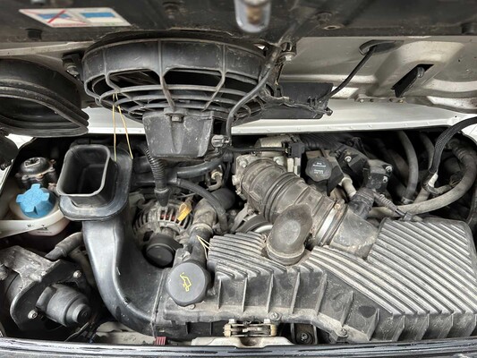 Porsche 911 Carrera 4S 996 (Manual) 320hp 2004 Youngtimer