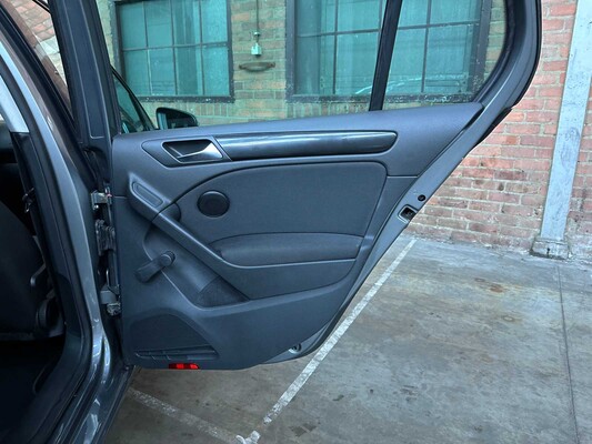 Volkswagen Golf 6 TSI DSG 122hp 2009