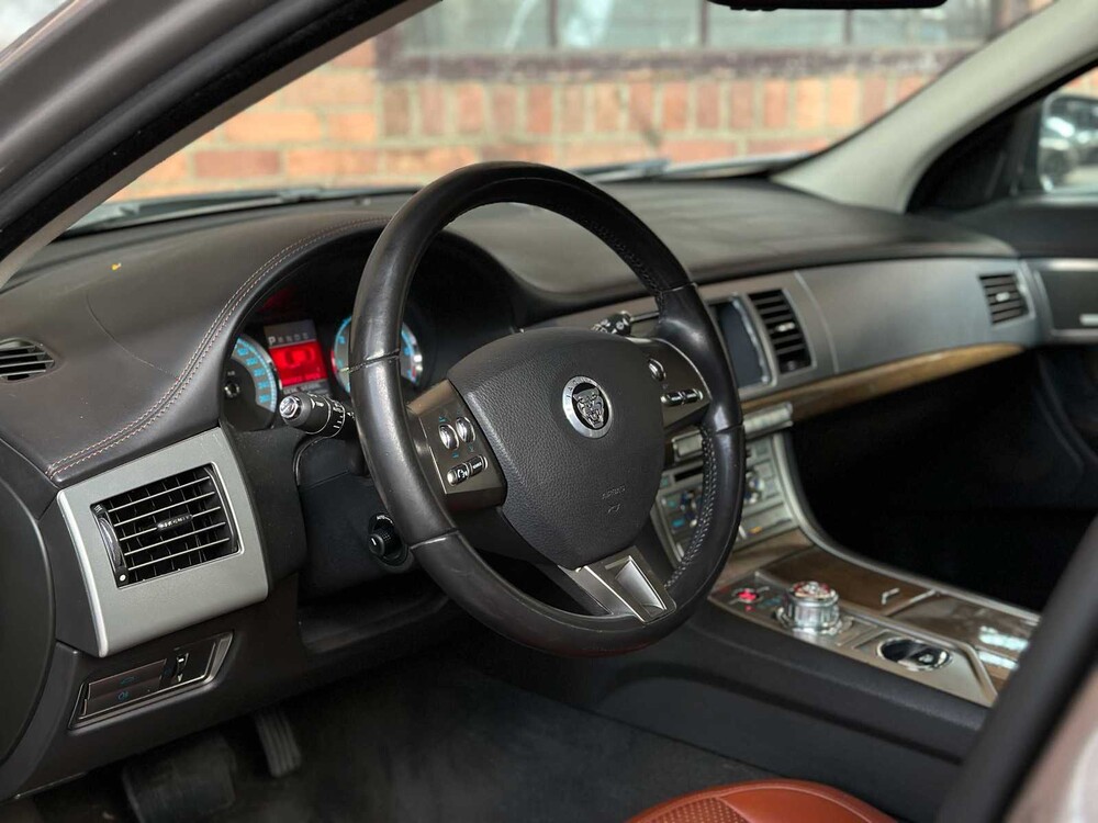 Jaguar XF SV8 4.2 Supercharged 416hp 2008 (Original-NL), 31-ZL-GR Youngtimer