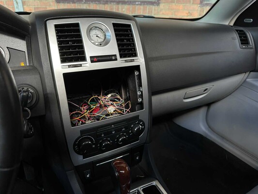 Chrysler 300C HEMI 5.7 V8 340hp 2005 -Youngtimer-