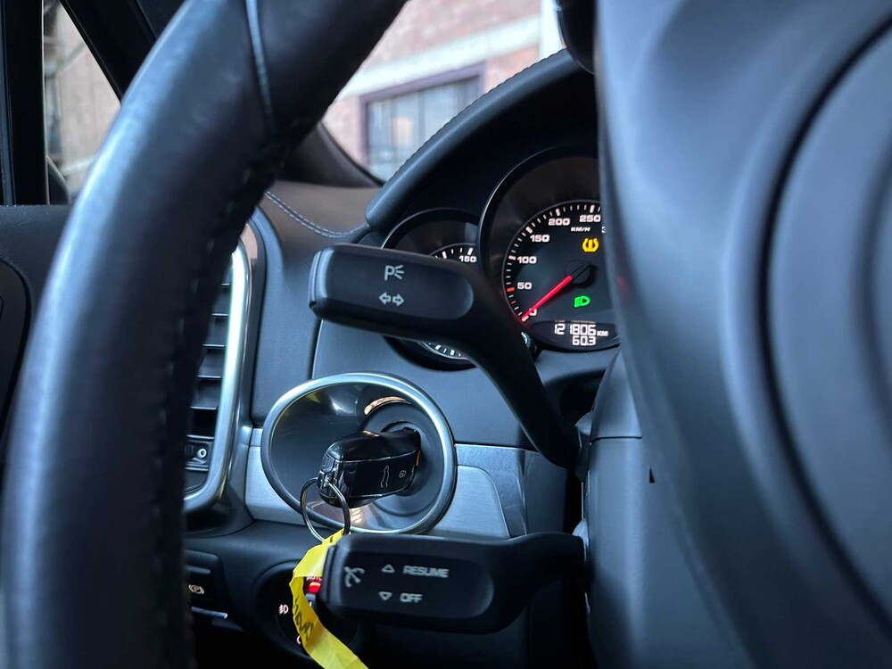 Porsche Cayenne Turbo 4.8 V8 493hp 2010