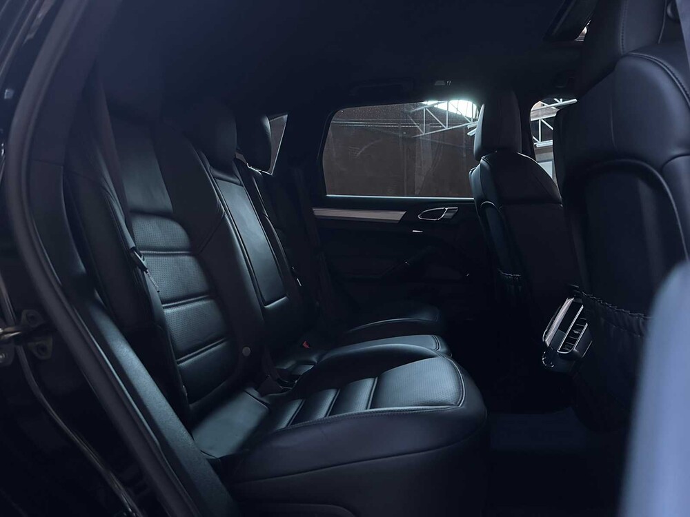 Porsche Cayenne Turbo 4.8 V8 493hp 2010