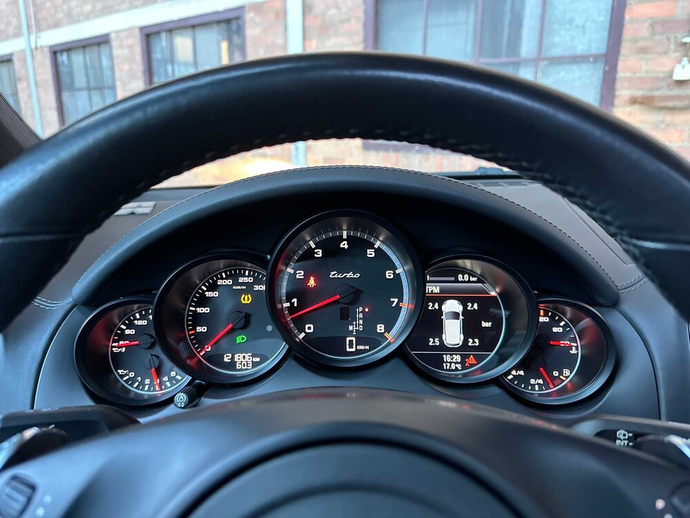 Porsche Cayenne Turbo 4.8 V8 493hp 2010