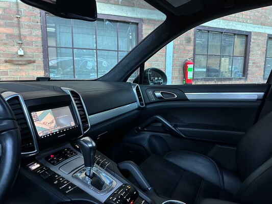 Porsche Cayenne Turbo 4.8 V8 493hp 2010