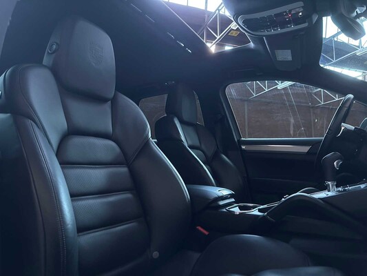 Porsche Cayenne Turbo 4.8 V8 493hp 2010