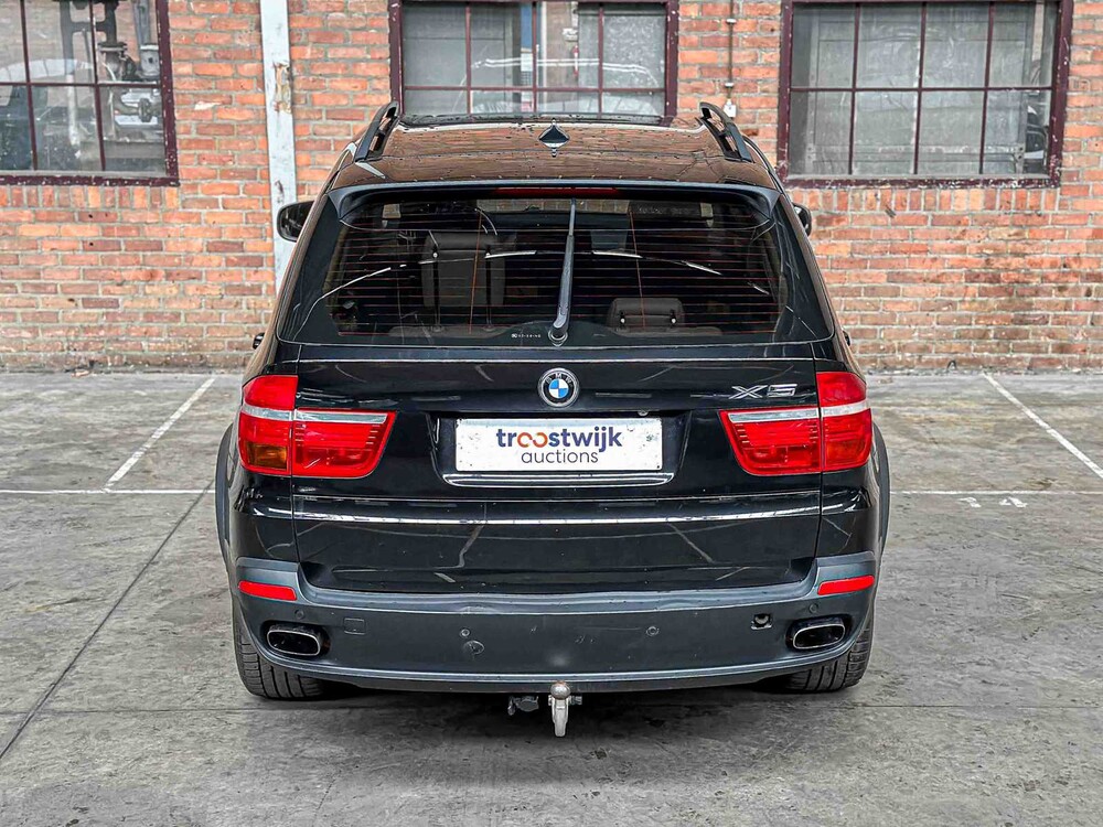 BMW X5 xDrive48i High Executive 7-Seater E70 355hp 2007, 02-XB-HG