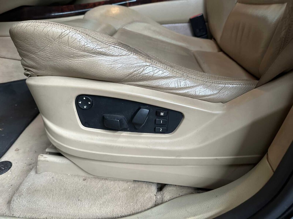 BMW X5 xDrive48i High Executive 7-Seater E70 355hp 2007, 02-XB-HG